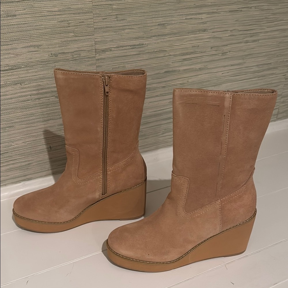THE MOST COMFORTABLE BRAND NEW ANKLE BOOTIES by Coconuts by Matisse! - Picture 2 of 5